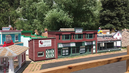Tiny Town & Railroad